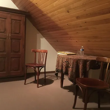 Maison D'hotes Les Roses 3*